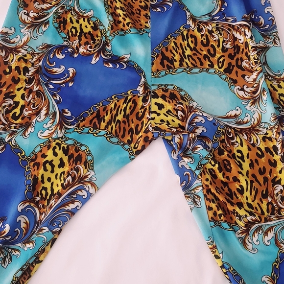 Italian Printed Leggings - Picture 4 of 4